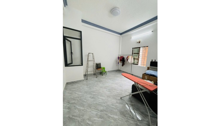 Ngộp NGuyễn Cửu Đàm - 4x15m2 - HXH Vô nhà - 2 tầng đẹp - Tân Phú